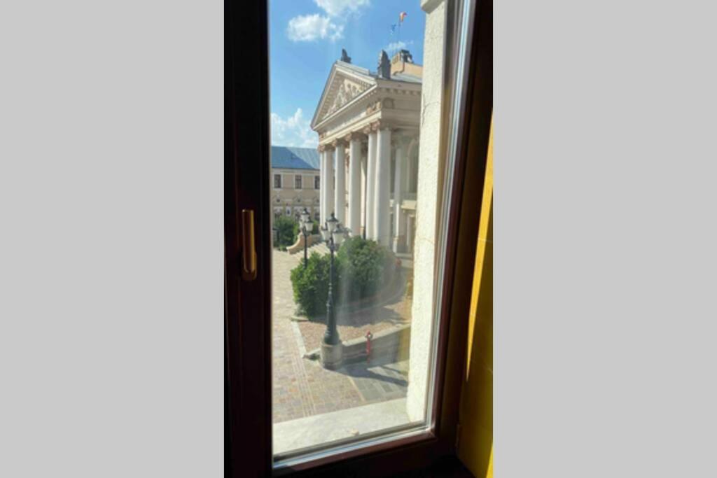 Safari Royal Apartment Oradea Extérieur photo